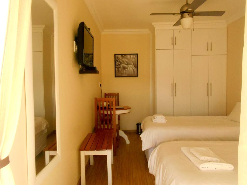Majestic Bed and Breakfast Kokstad  Kamer foto
