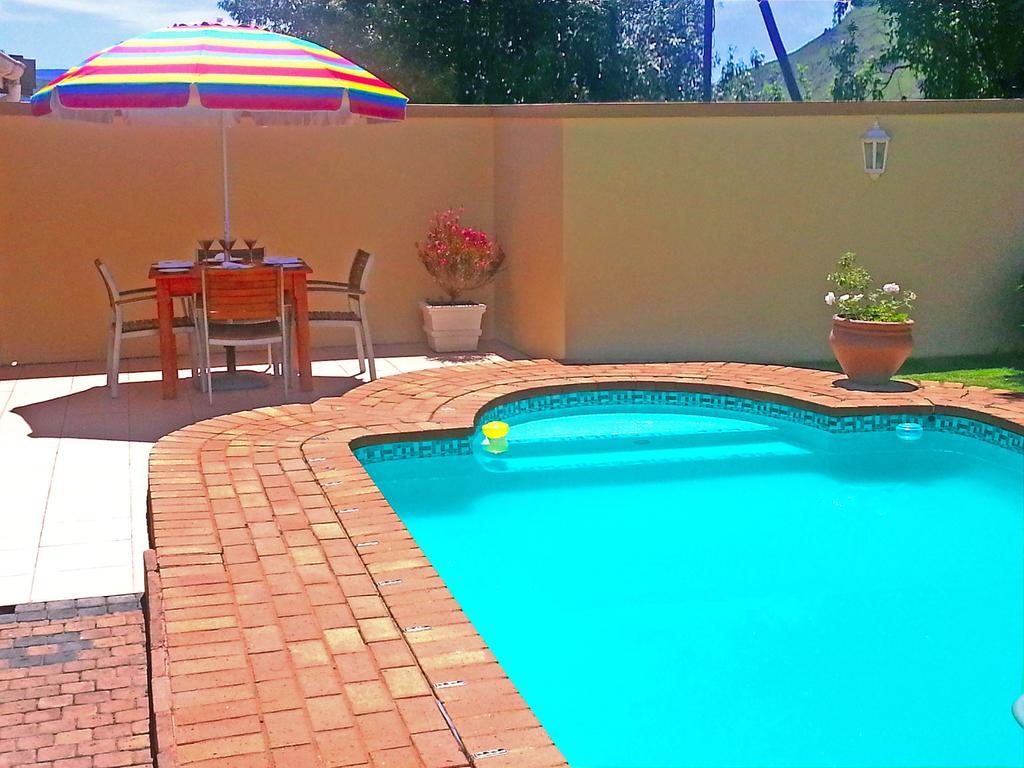 Majestic Bed and Breakfast Kokstad  Buitenkant foto